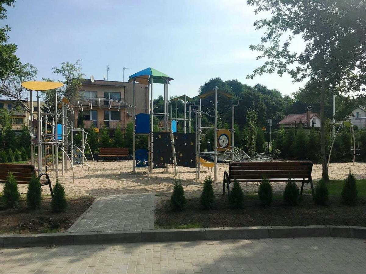 Przystan Kolo Brzegu Lejlighed Kołobrzeg Eksteriør billede